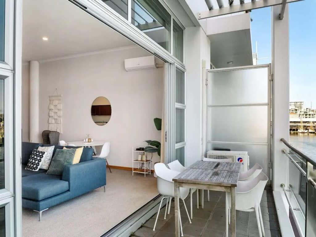 Relaxing Sea Wharf View Apartment 오클랜드 외부 사진