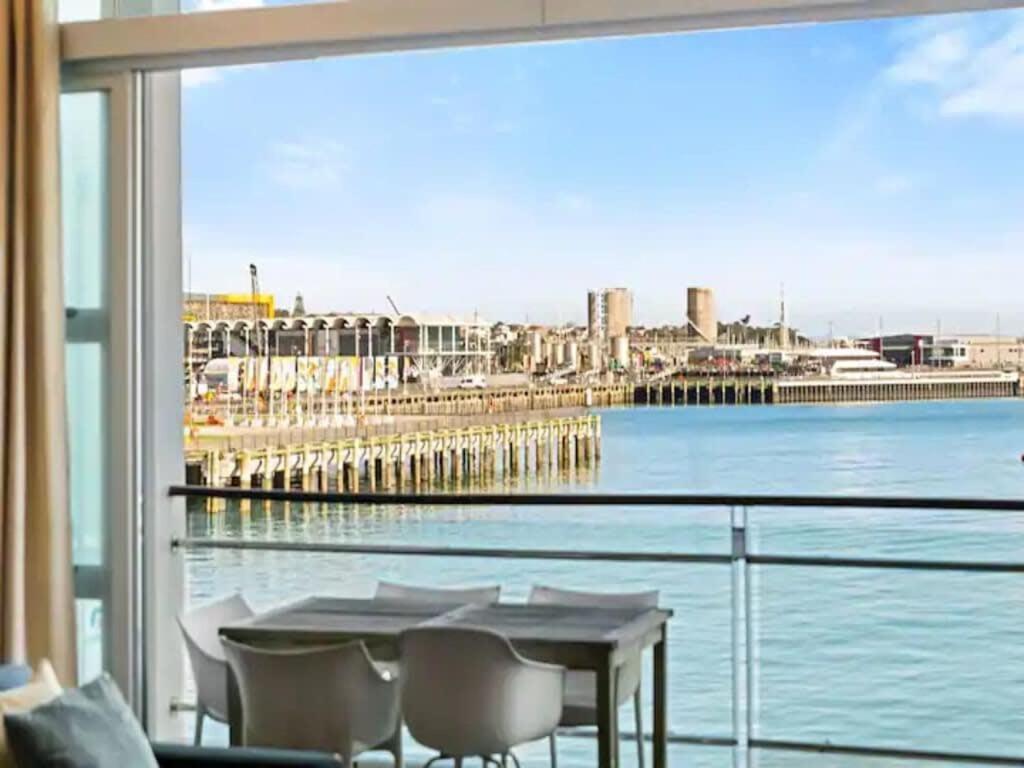 Relaxing Sea Wharf View Apartment 오클랜드 외부 사진
